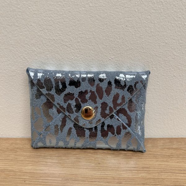 Pochette en cuir Léo bleu léopard